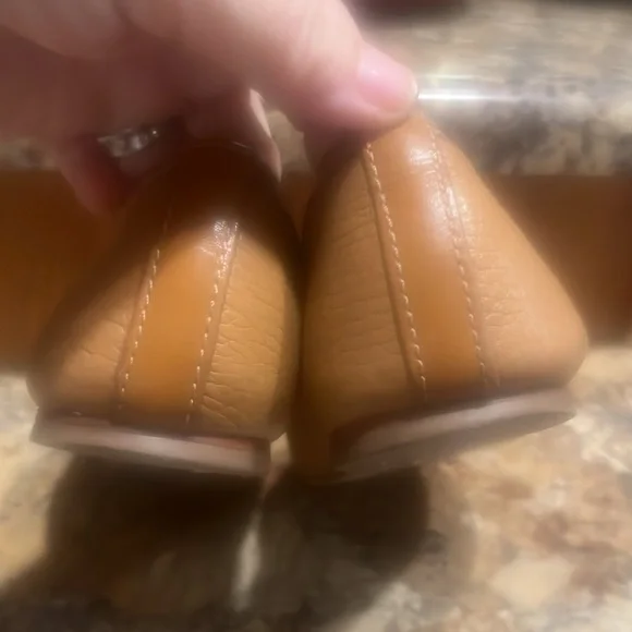 Tory Burch Leather Flats!!! - Picture 4 of 16